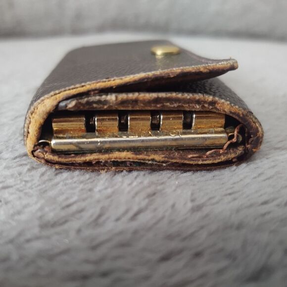 LV Louis Vuitton Brown Pebble Leather Signature Print Key Holder Wallet need TLC - Picture 3 of 9